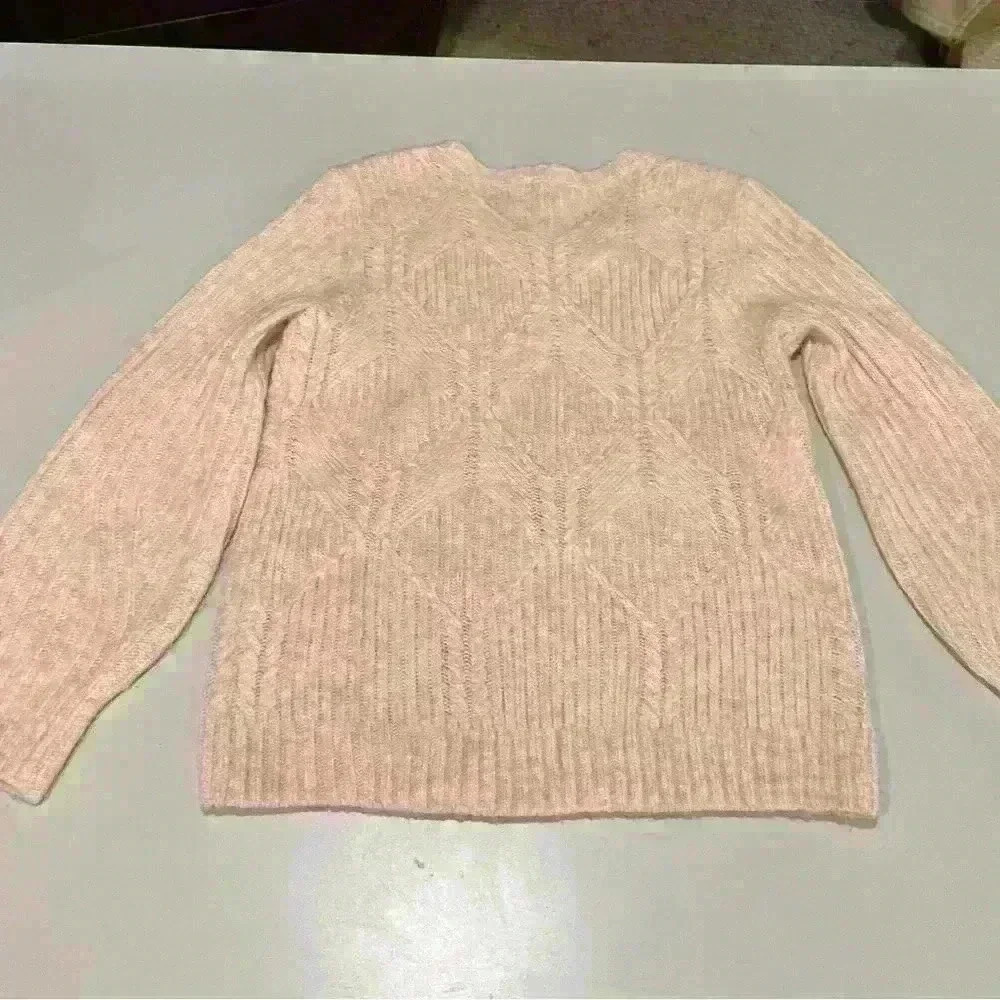 Talbots Pink Crew Neck Sweater Size Medium Petite - Picture 2 of 4
